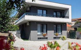 Novum Stay - Pensiune Centrala in Hunedoara